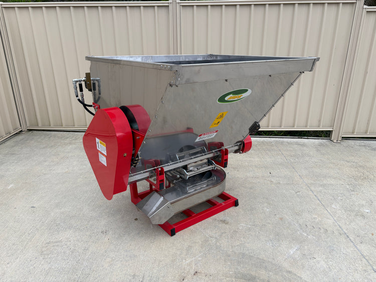 Iris IOD600A Multi Spreader 780L – Hydraulic Side Dresser