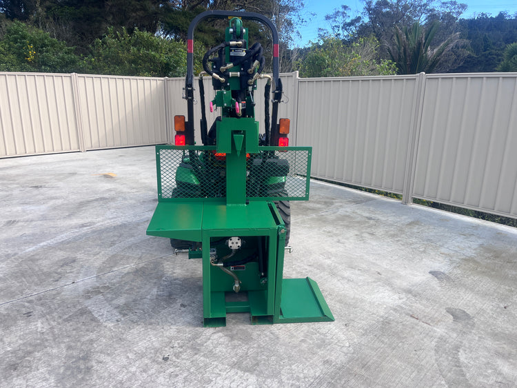 PTO Log splitter with log lifting table