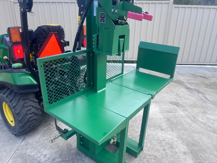 PTO Log splitter with log lifting table