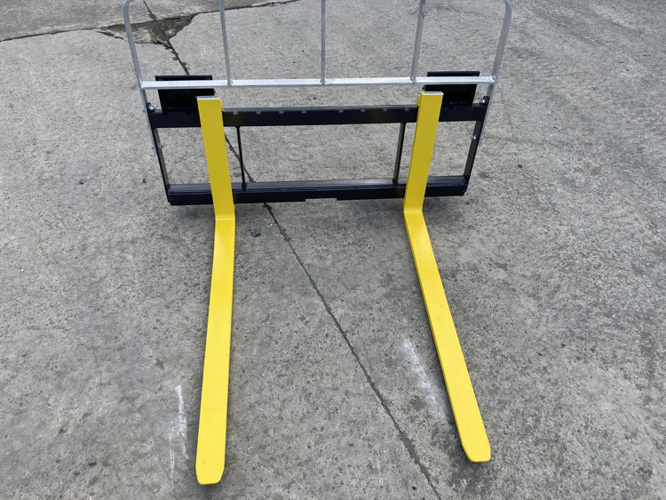 Skidsteer Hitch Light weight Pallet forks 1000KG