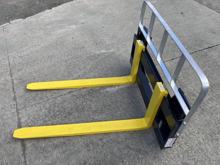 Skidsteer Hitch Pallet forks 2500KG