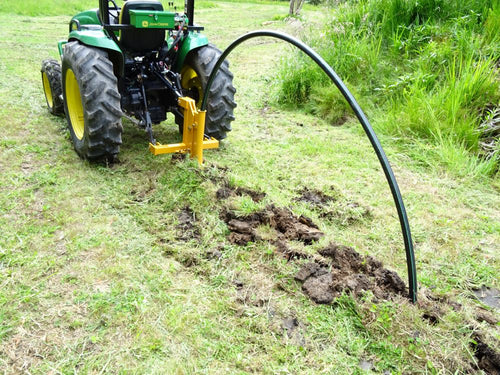 Novaquip Single tine ripper with pipe layer