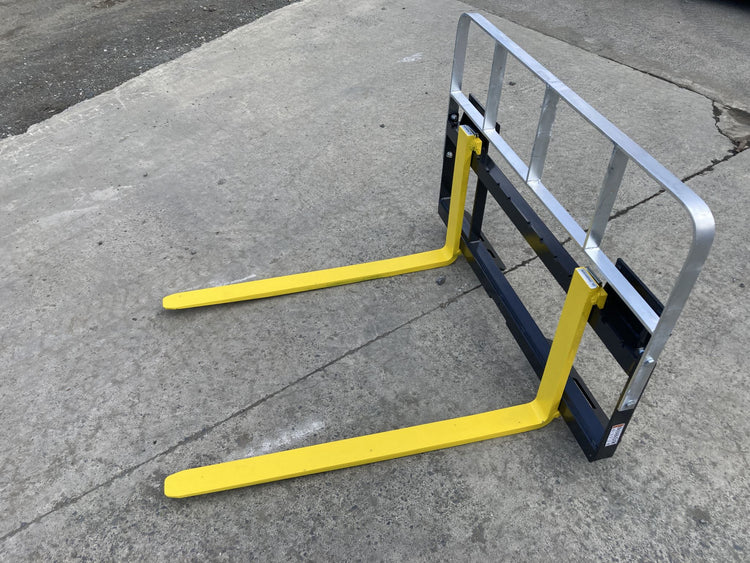 Skidsteer Hitch Light weight Pallet forks 1000KG