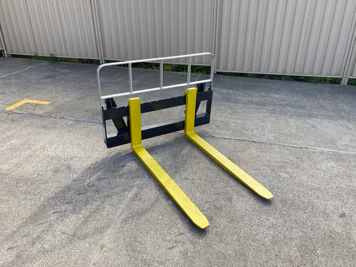 Euro Hitch pallet forks 2500kg