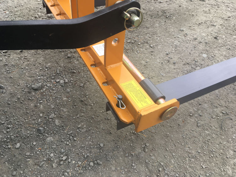 Novaquip 3 pt Adjustable Pallet Forks 300Kg