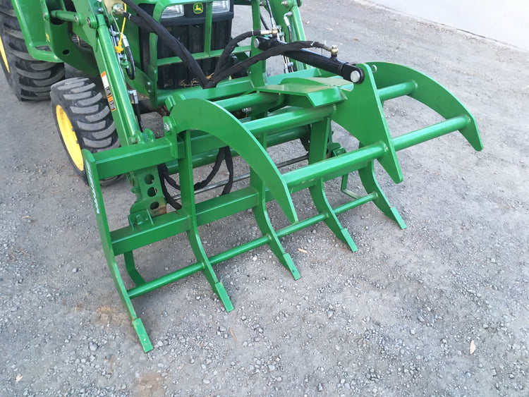 Brush grapple for John Deere Loader