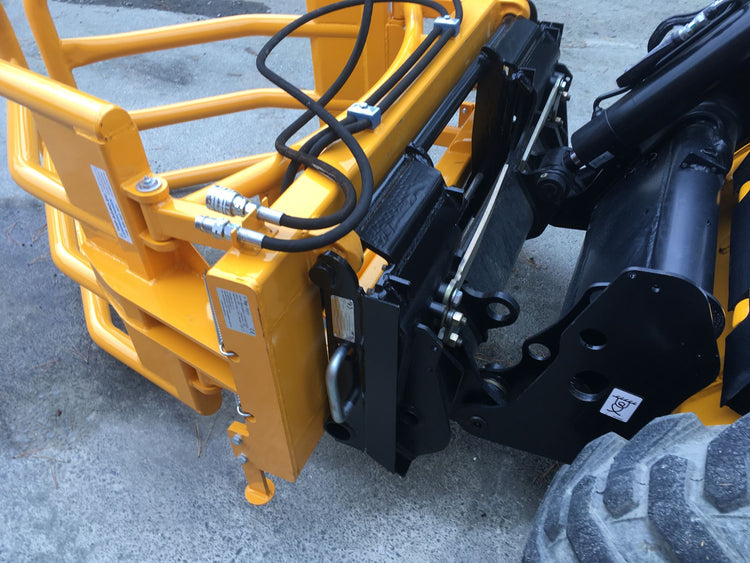 Skidsteer to Euro hitch Adaptor