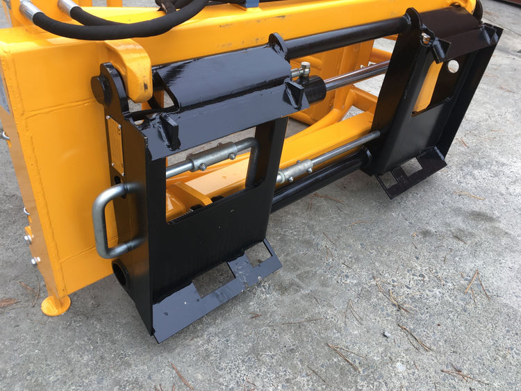 Skidsteer to Euro hitch Adaptor