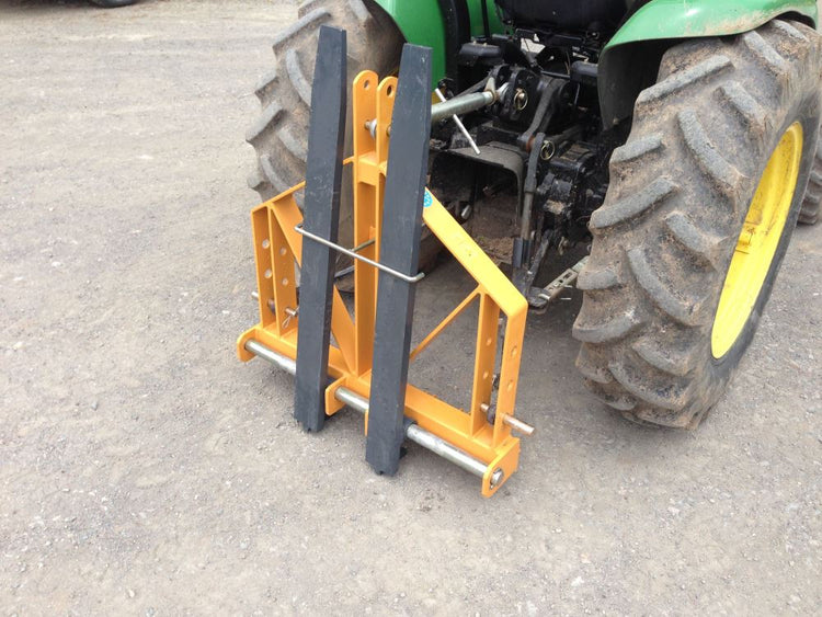 Novaquip 3 Point linkage Pallet Forks 700Kg