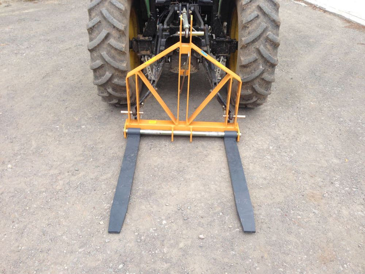 Novaquip 3 Point linkage Pallet Forks 700Kg