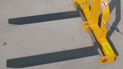 Novaquip 3 pt Adjustable Pallet Forks 300Kg